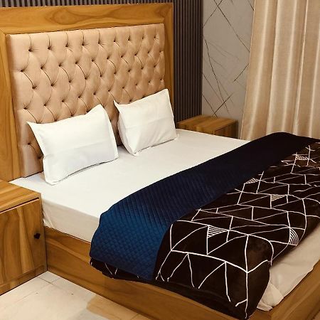 Madan Kunj B & B Mall Road Шімла Екстер'єр фото