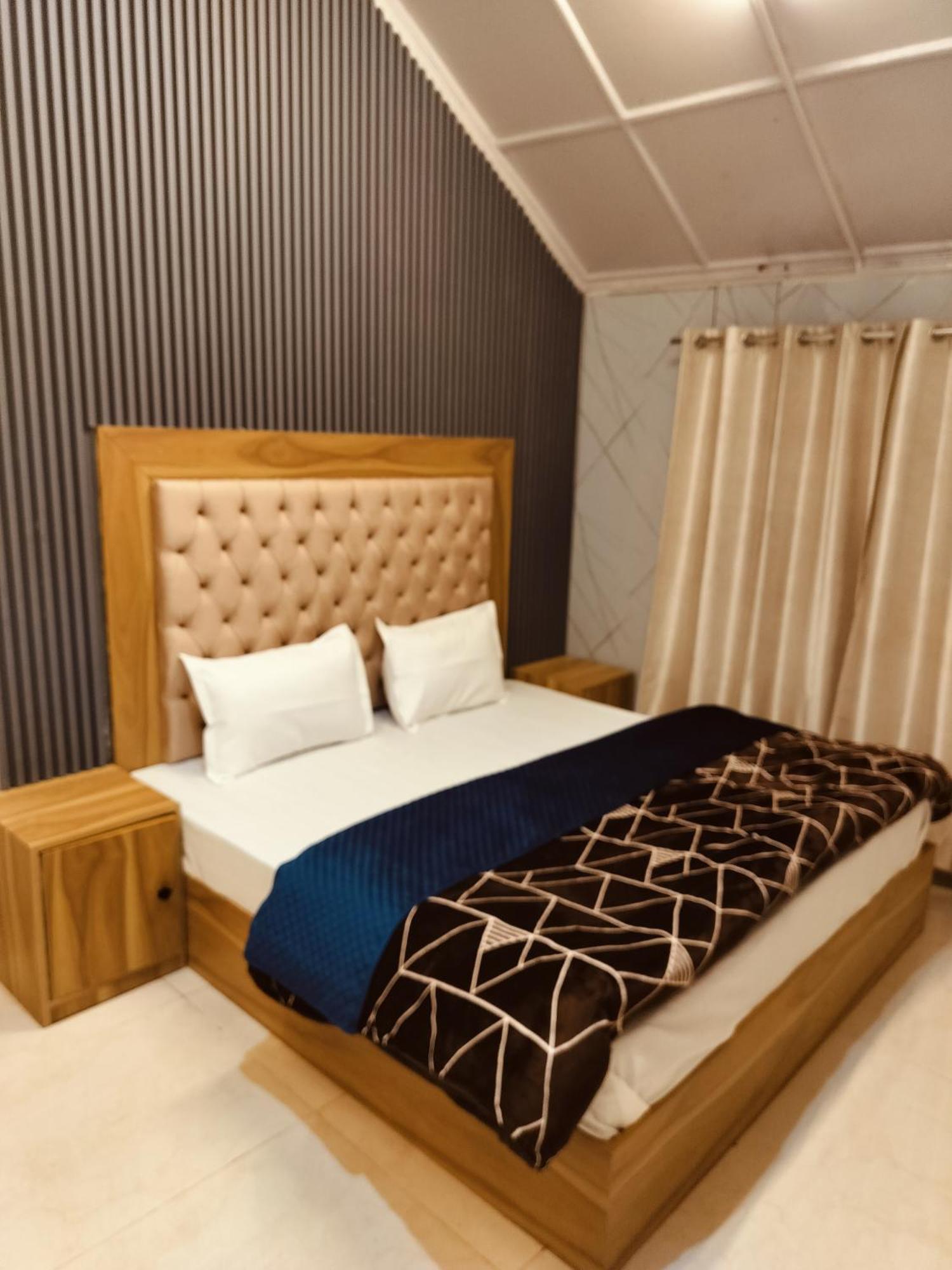 Madan Kunj B & B Mall Road Шімла Екстер'єр фото
